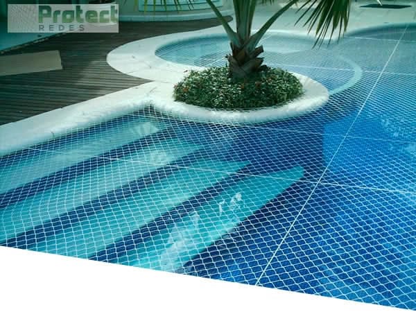 Rede de proteção para piscinas